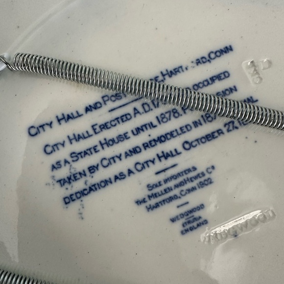 Wedgwood Blue Transferware Decorative Plate - U.S. Capitol Commemorative - Picture 9 of 10